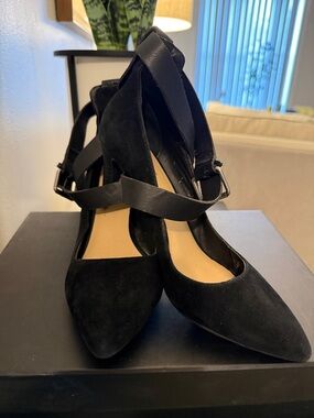 Joe’s Jeans Pointed-Toe Ankle Strap Pumps - Women Size 6.5 🔥🔥